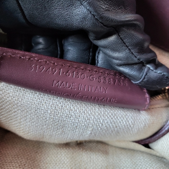 Balenciaga sling bag - Picture 10 of 13